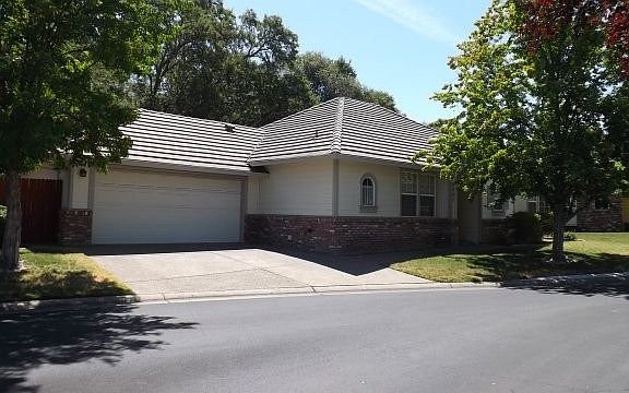 4th image of 8001 Auburn Oaks Village Ln