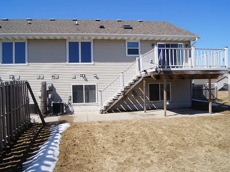 1054 Vinyard Dr #1054 — Photo 2