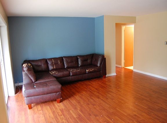 4th image of 8018 S Hoyne Ave APT 6