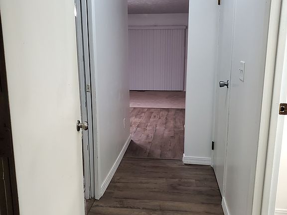5th image of 59 Greentree Cir