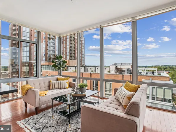 11990 Market St Unit 805, Reston, VA 20190