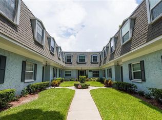 1725 Belleair Forest Dr APT B, Belleair, FL 33756