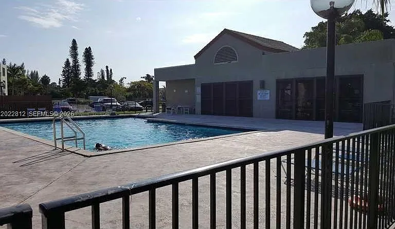 212 Lake Pointe Dr #113 — Photo 85