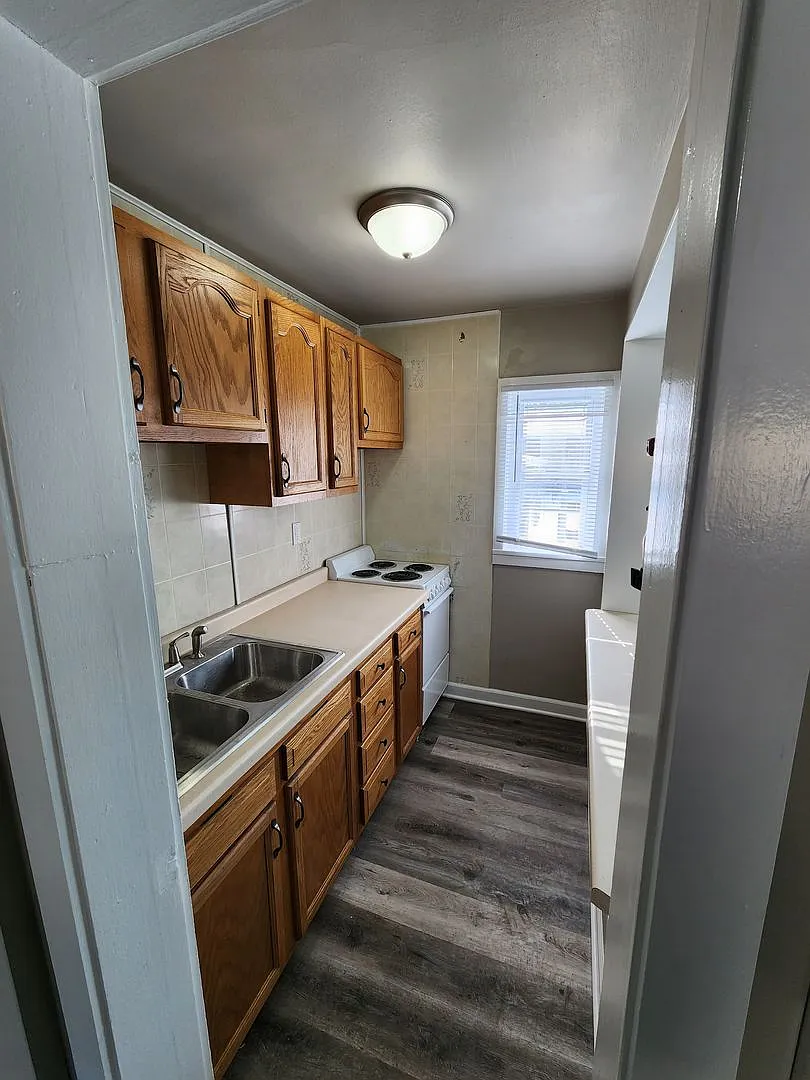 N8749 Lakeshore Apartments — Photo 3