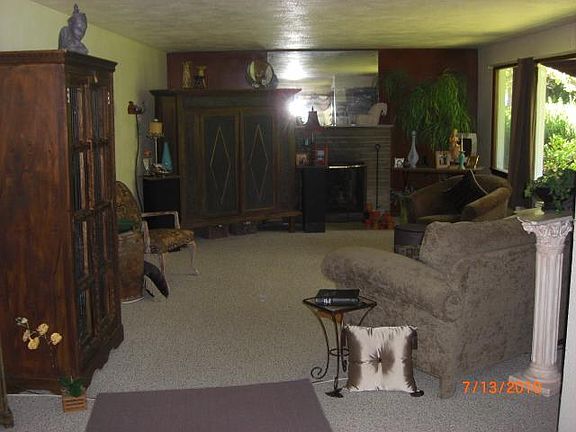 3rd image of 9402 Veterans Dr SW