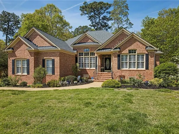 113 Millers Cove Rd, Newport News, VA 23602