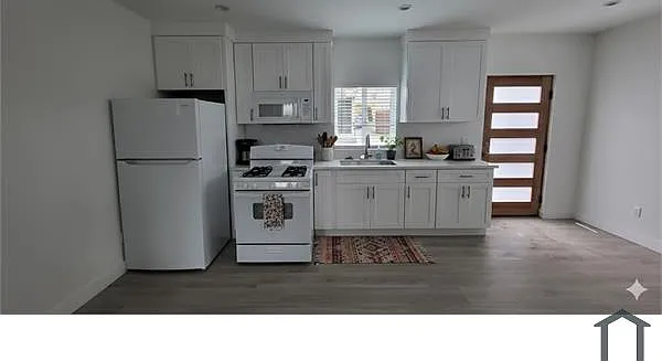 3 bed, 1200 sqft, $3,600 — Photo 3
