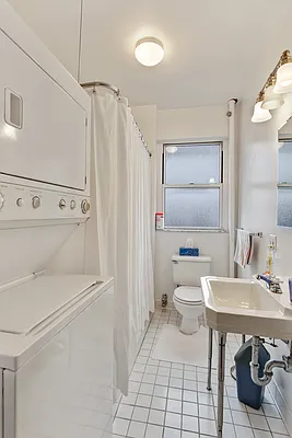 Rented by Corcoran | media 17