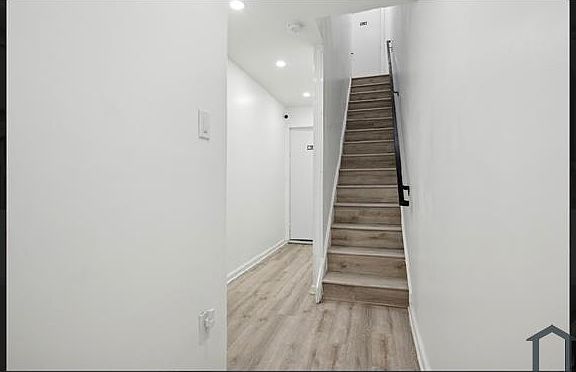 3rd image of 135 N 52nd St