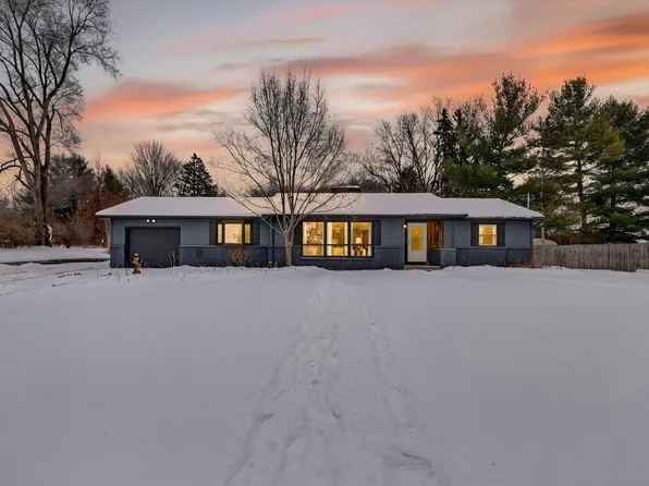 3312 Thornapple River Dr SE, Grand Rapids, MI 49546