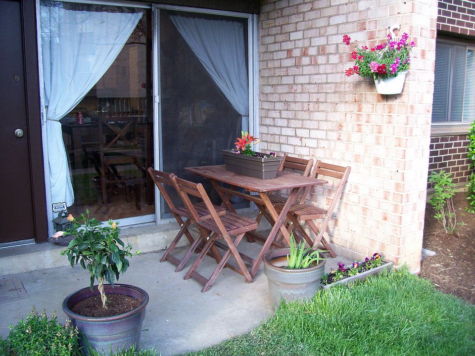 Patio w/private entrance