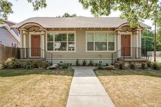 1st image of 839 Woodlawn Ave