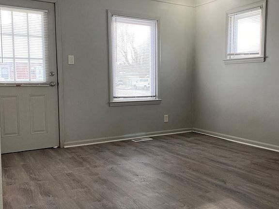 Living Room - Photo 1