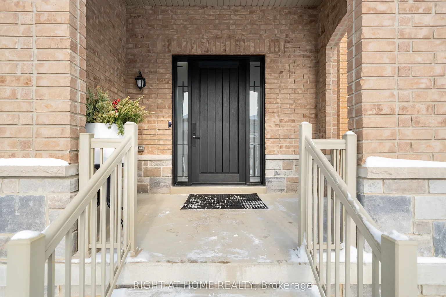 12 Tupling St photo 1