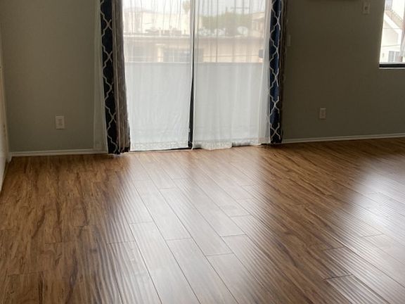5th image of 11622 Idaho Ave #4