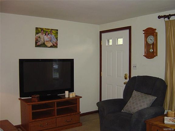 4th image of 36 McParlin Ave
