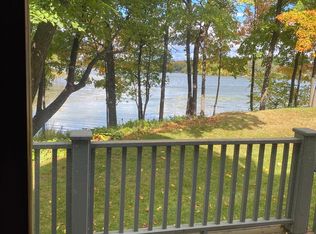 1549 Hollybrook Rd, Wayzata, MN 55391