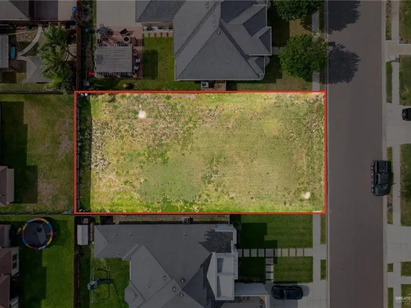 13927 N 38th Ln, Edinburg, TX 78541