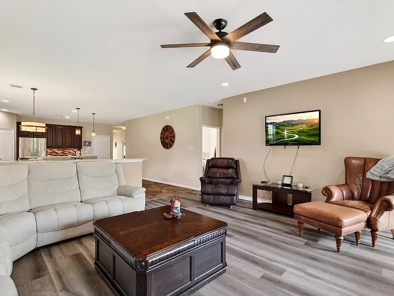 2129 Megan Creek Dr — Photo 17