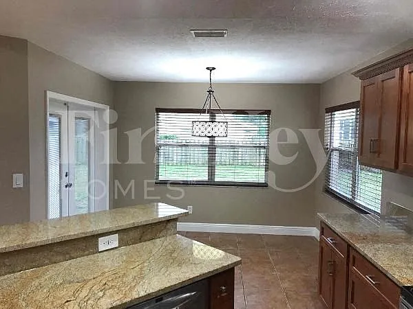 6215 61st St E — Photo 5