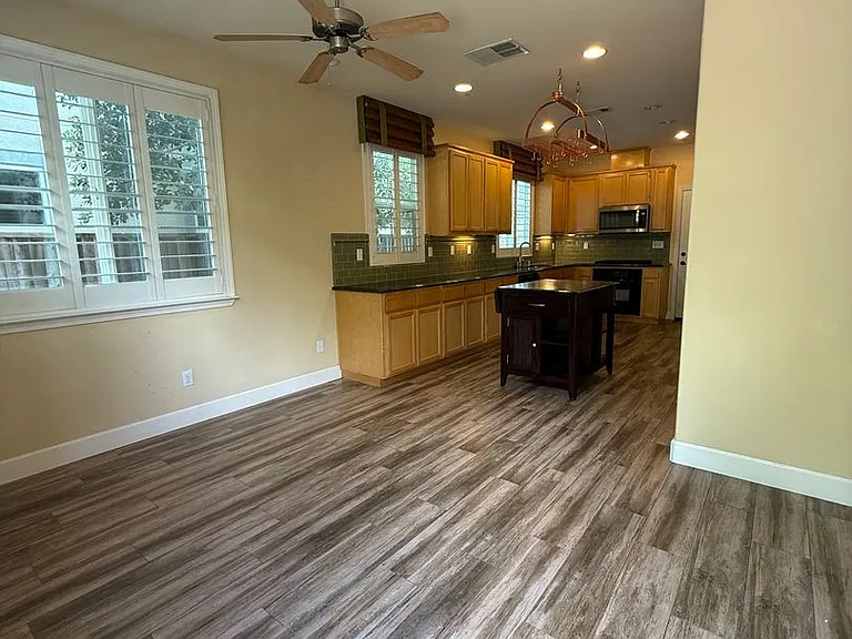 112 Refosco Ct — Photo 9