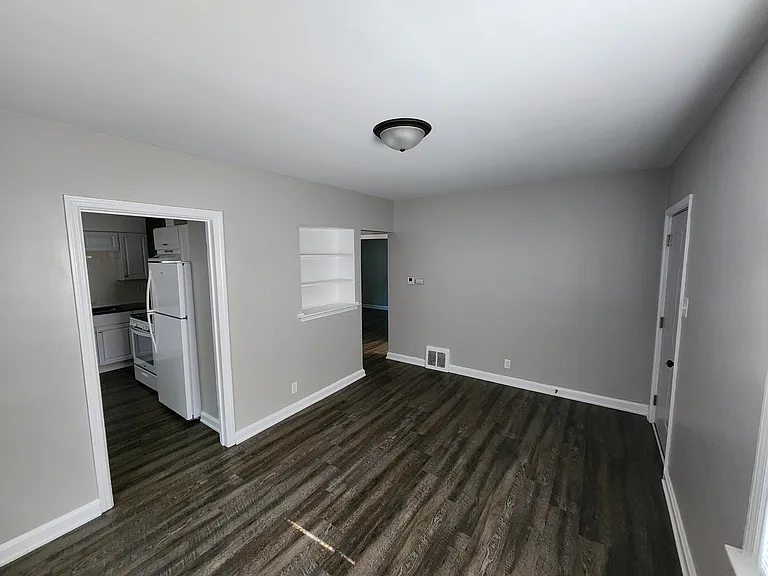 4133 Harrison St — Photo 9