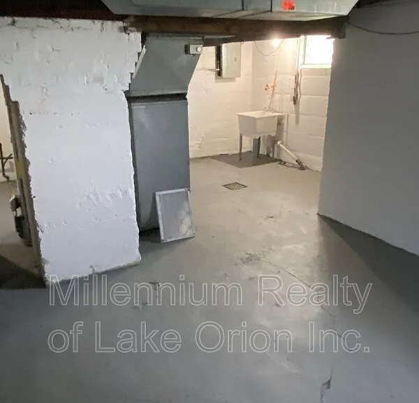638 Joslyn Ave — Photo 21
