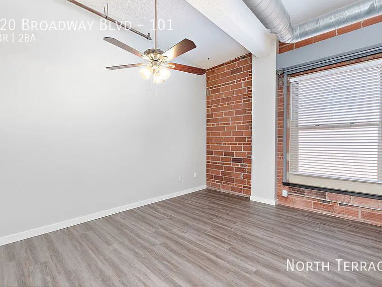 920 Broadway Blvd #101 — Photo 13