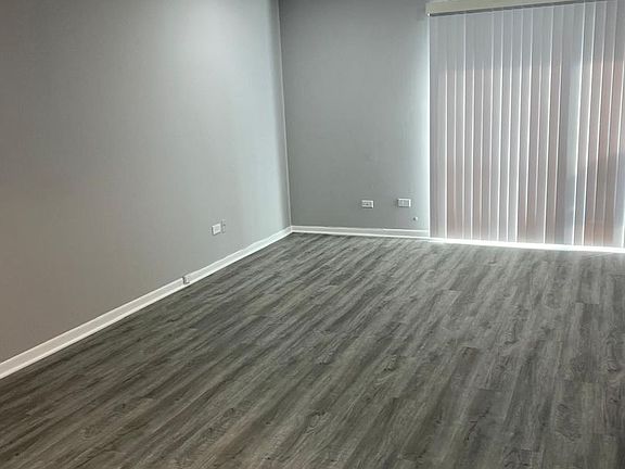 4th image of 609-649 E Glenwood Lansing Rd #726-2B