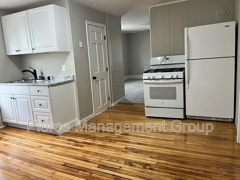 308 Bartlett St #3 — Photo 3