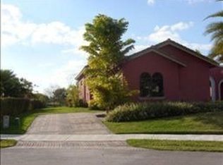 2257 Lynx Ave, Davie, FL 33324