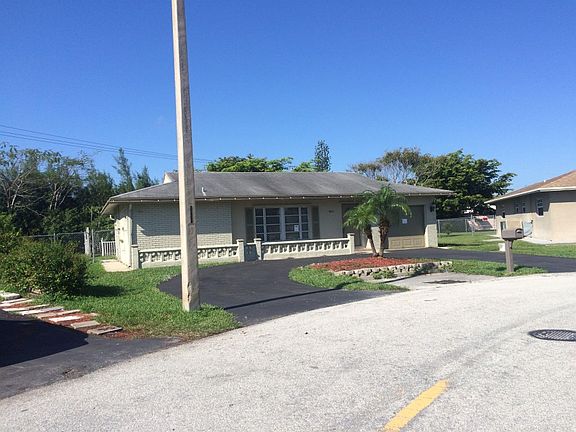 3rd image of 9810 NW 70th St