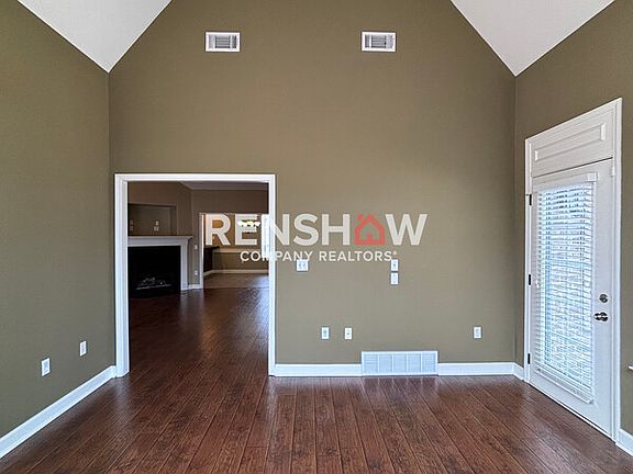 5th image of 1395 Calumet Farms Dr