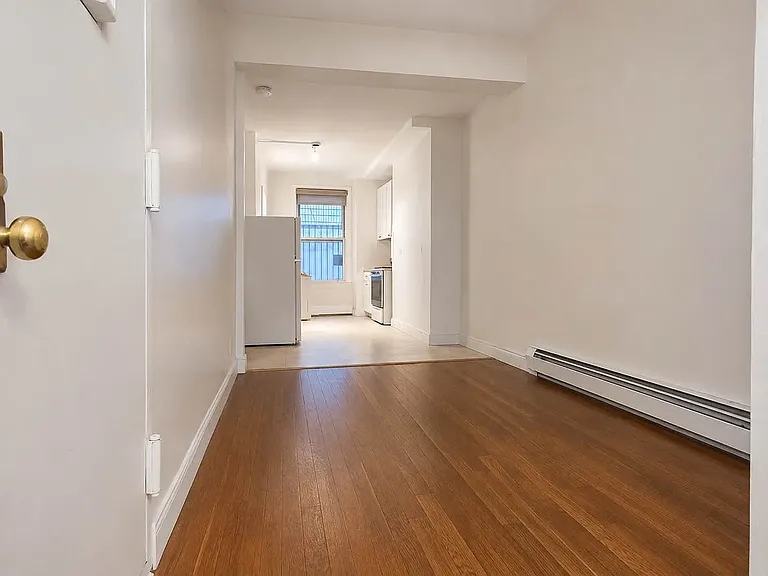 64 Steuben St #1R — Photo 1
