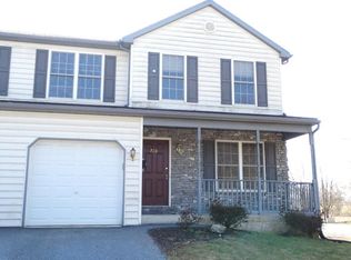 710 Main St, Denver, PA 17517