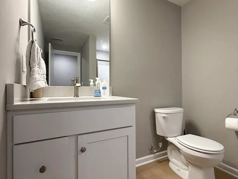 7832 Nicole Ln — Photo 46