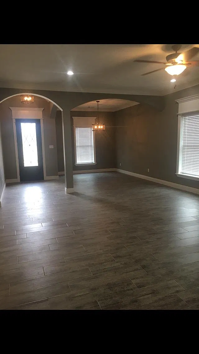 3 bed, 2150 sqft, $2,950 — Photo 4