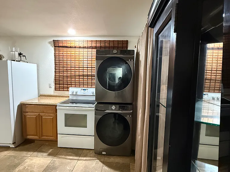 1531 Burgundy Rd — Photo 8