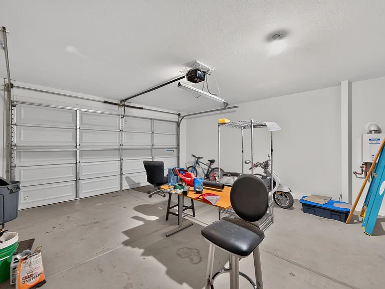 18465 N Lakeside Dr — Photo 20