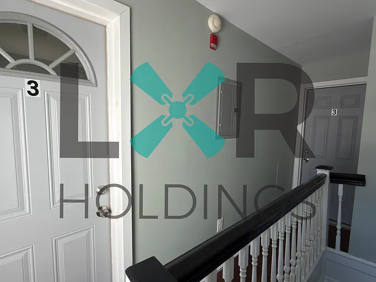 49 N Farson St #3 — Photo 2