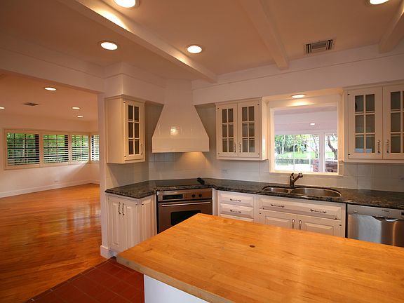 5th image of 4850 Biltmore Dr