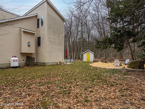 2nd image of 417 Roosevelt Ln