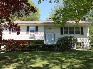 2704 Springhurst St, Yorktown Heights, NY 10598