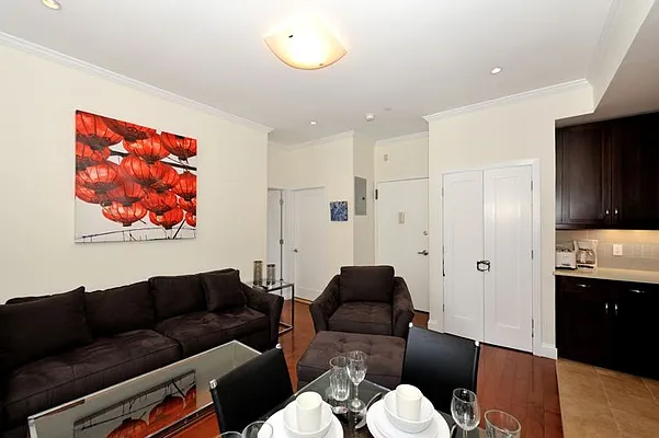 Rented by Eisenberg Exclusives | media 98