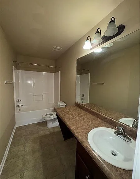 352 Plymstock Dr — Photo 15