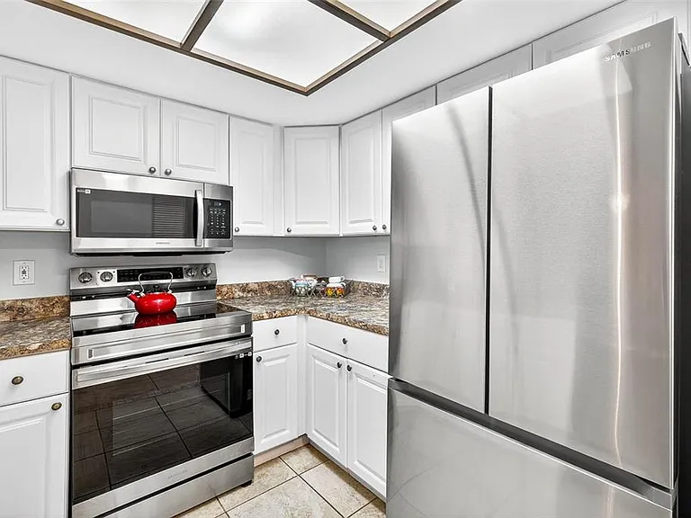 7809 Niagara Ave #2105 — Photo 18