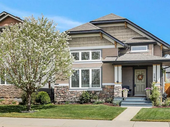 284 S Vanson Close, Red Deer, AB T4R 0G6