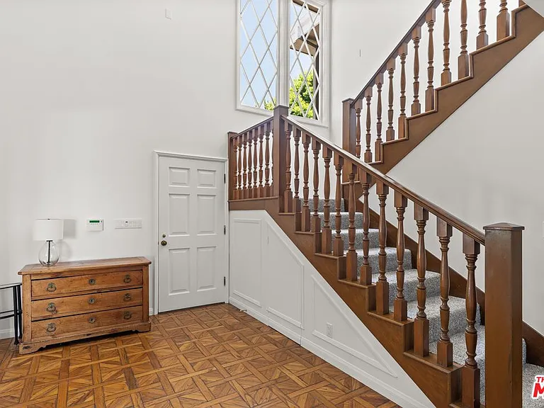 2317 Kimridge Rd — Photo 15
