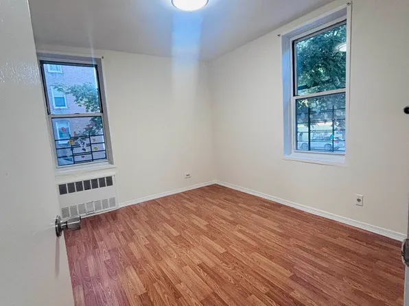 6555 Broadway image 15 of 18