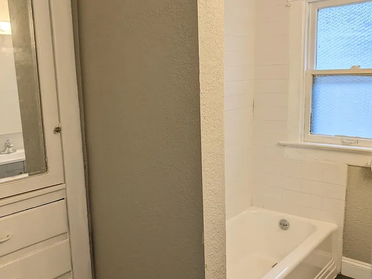 5005 Walnut St #2 — Photo 6